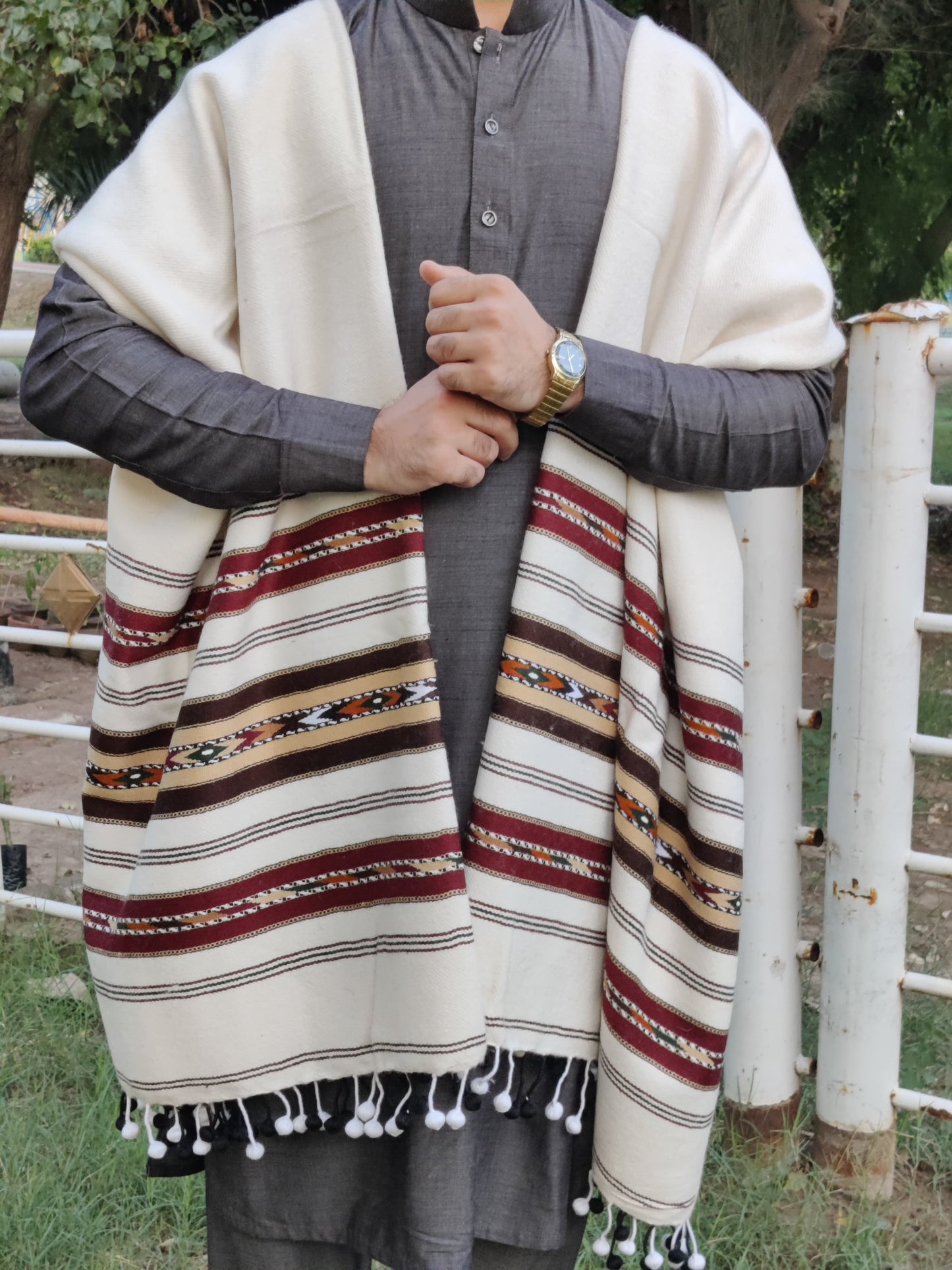 Pure Wool handmade shawl white 3 borders